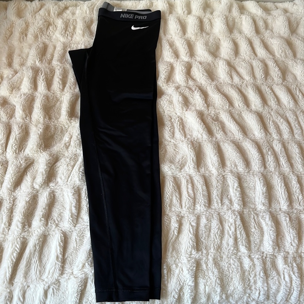 Black Nike Pro Leggings, size L